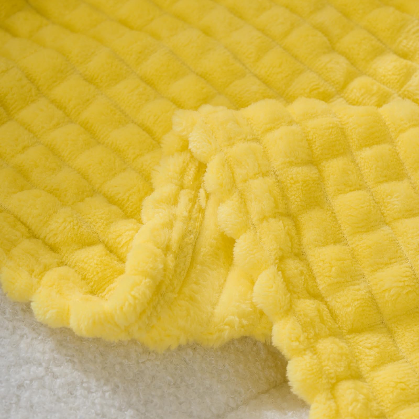 Patura super pufoasa Baycal Jo-jo, 200 x 230 cm, Galben