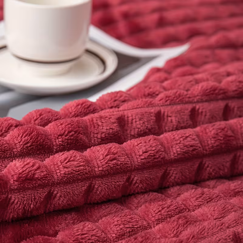Patura super pufoasa Baycal Jo-jo, 200 x 230 cm, Rosu inchis