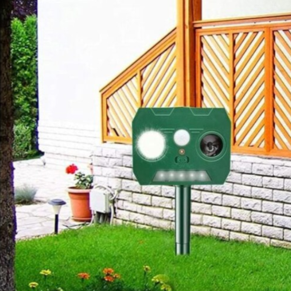 Set 2 x Aparat solar antidaunatori, cu ultrasunete si senzor de miscare