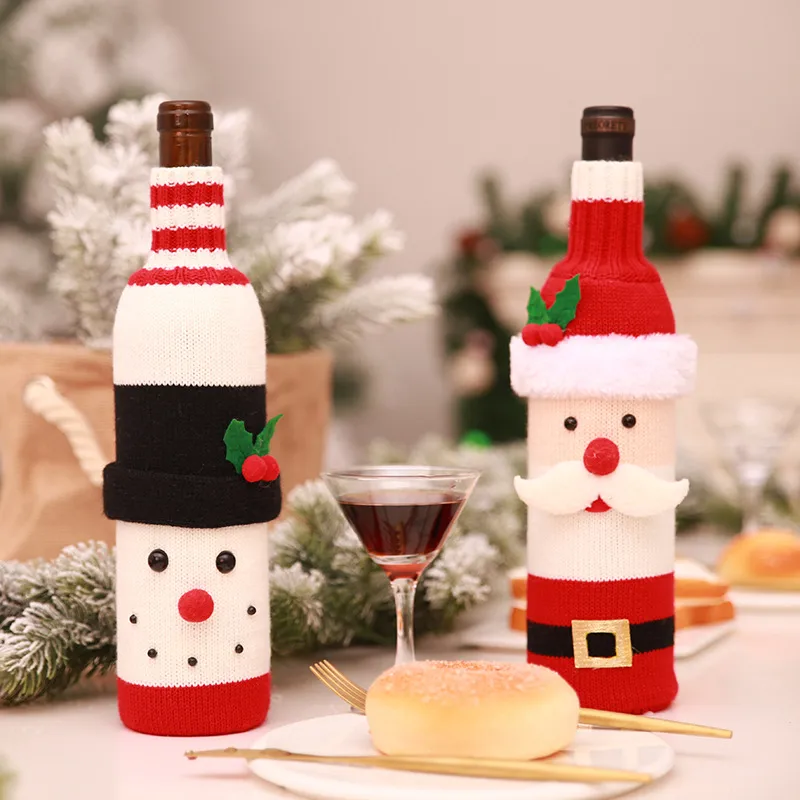 Set 2 huse festive pentru sticla de vin, decoratiune de Craciun - 1