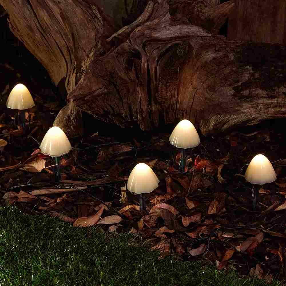 Decoratiune solara 30 ciupercute LED alb cald