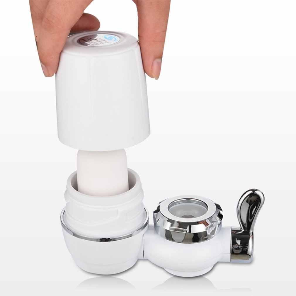 Robinet cu filtru pentru purificarea apei, prindere universala
